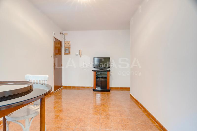 Foto 0d656560-0e4d-448f-8e51-0584453c2bf7. Appartamento con riscaldamento in La Verneda - La Pau Barcelona