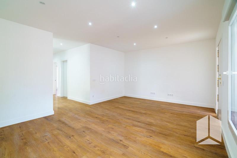 Foto 49fc505f-01a1-4438-8577-30520bc85c8e. Piano terra in Lluminetes Castelldefels