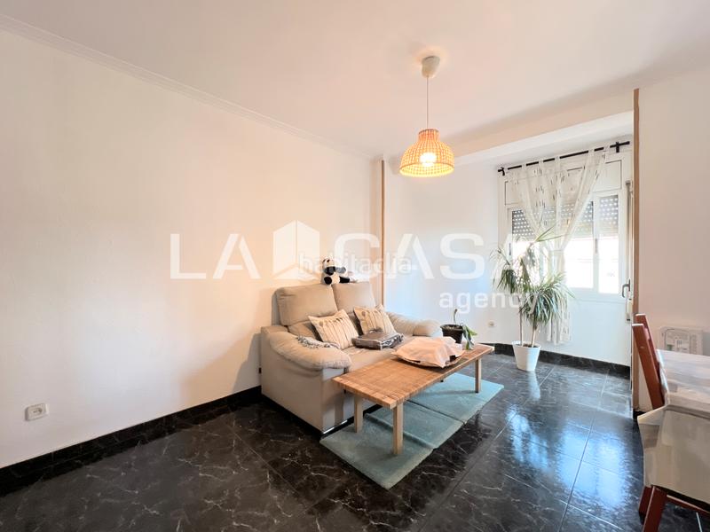 Foto bfa0389c-c92c-4e2e-a677-0f2af8955be8. Piso en Llefià Badalona