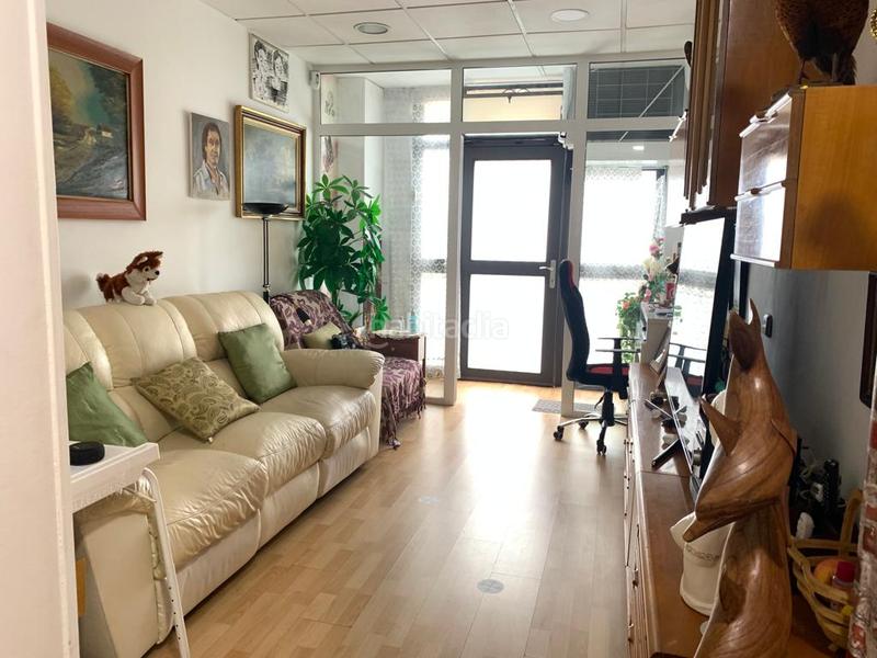 Foto 1ecb3732-2ffd-4741-9f97-fb0acd72a44f. Planta baja en Centre Hospitalet de Llobregat (L´)