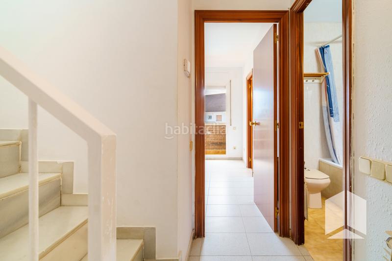 Foto 282d4cc6-45bd-4250-993c-6406da44c719. Semi detached house with heating parking pool in La Pineda Castelldefels