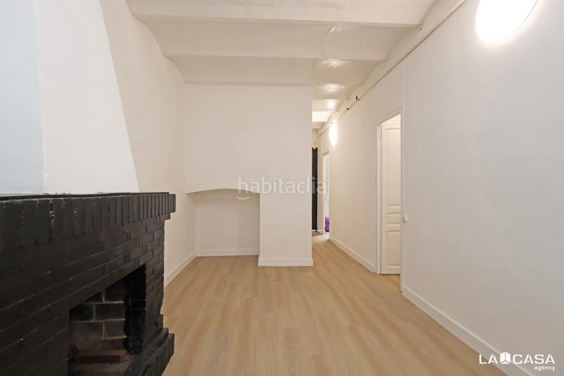 Foto 0ec519a6-1b5f-4e31-8fd4-70993d2f9df1. Ground floor in Can Vidalet Esplugues de Llobregat