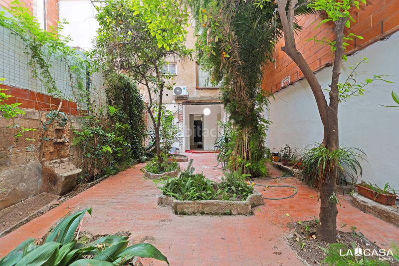 Foto 4d76bc1a-5ae1-42f4-830d-8a3ab95ad3f7. Planta baixa a Can Vidalet Esplugues de Llobregat