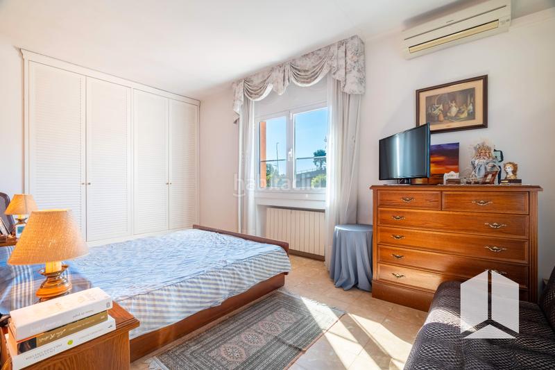 Foto 5d6ef0ee-da4c-4469-a461-dc38ba4c7e80. Chalet mit heizung parking pool in Les Botigues Castelldefels