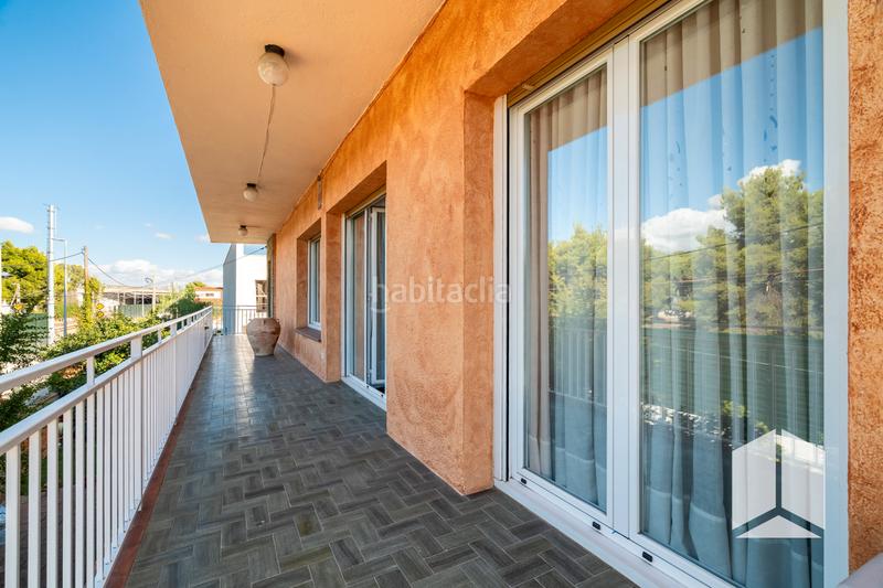 Foto 2f302aa4-95f3-45f0-95c1-15191f8b0fd2. Chalet with heating parking pool in Les Botigues Castelldefels