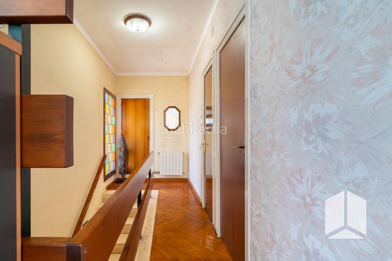 Foto 1aebe89a-2972-4ee8-9394-cb99ddbd6d31. Chalet avec chauffage parking piscine dans Les Botigues Castelldefels