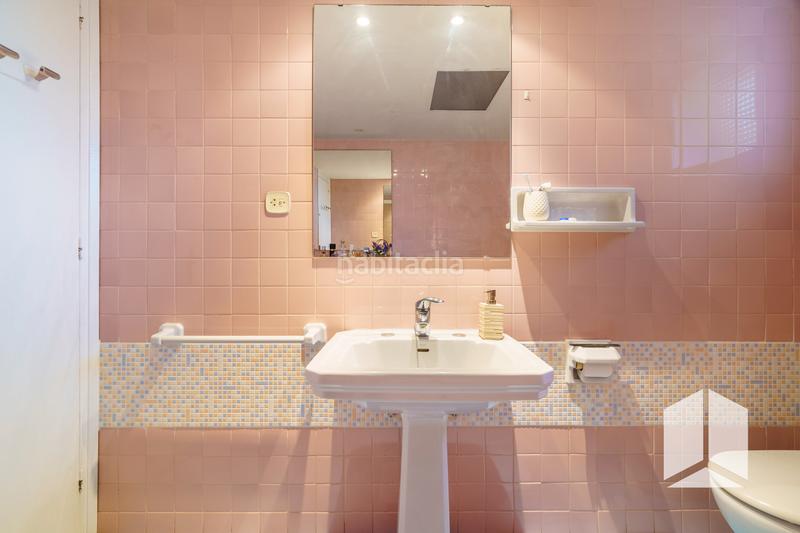 Foto 3a0bb7d8-e95d-4e78-b77b-2d591909b2f9. Casa con parcheggio in Lluminetes Castelldefels