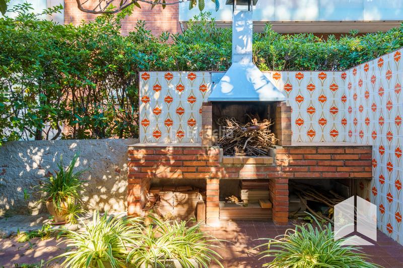 Foto 3f83e5cb-88db-4722-837a-4b2c9771eac7. Casa con parcheggio in Lluminetes Castelldefels