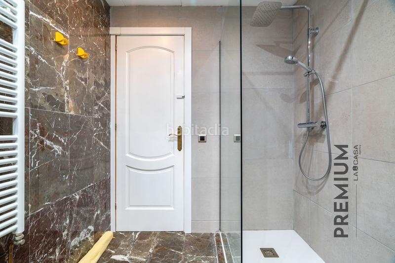 Foto 07602ff1-b91c-41a5-9ca4-ab099866633f. Casa amb calefacció aparcament piscina a Begues