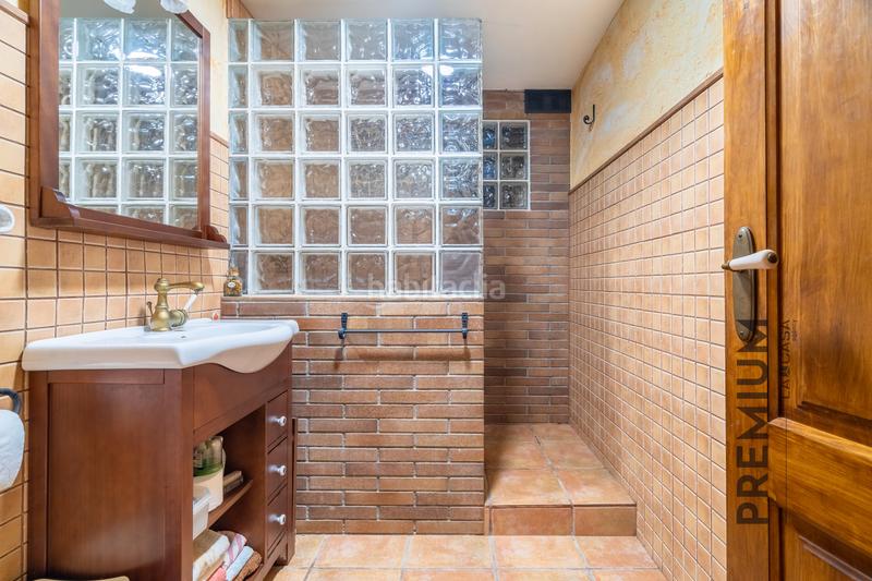 Foto 75ed26a9-6abc-4991-8d82-36179c921861. Casa amb calefacció aparcament piscina a Begues