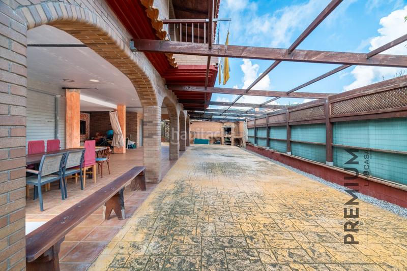 Foto 8b53589f-1c3a-44a2-bf48-72e4b1262302. Casa amb calefacció aparcament piscina a Begues