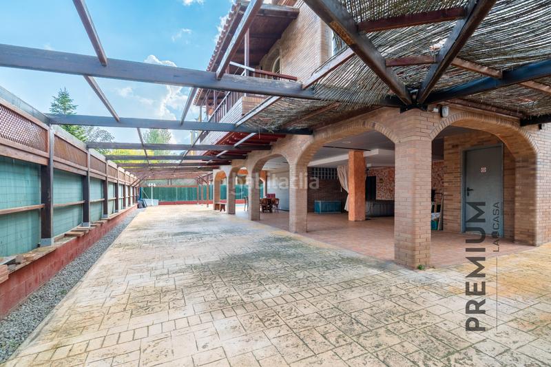 Foto bf4ea425-9eb1-4e51-b92c-d3a4b38d7ba0. Casa amb calefacció aparcament piscina a Begues