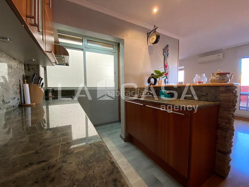 Foto dad431c8-2418-49c0-a853-3210bb06692f. Penthouse with heating in Fondo Santa Coloma de Gramenet