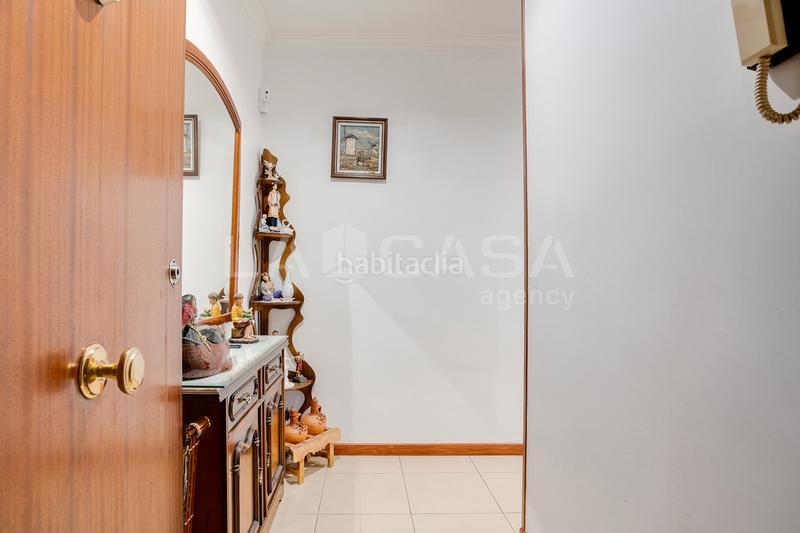 Foto 7f128a5f-5c97-452e-a5e3-1725844b2735. Appartamento con riscaldamento in Safaretjos Santa Coloma de Gramenet