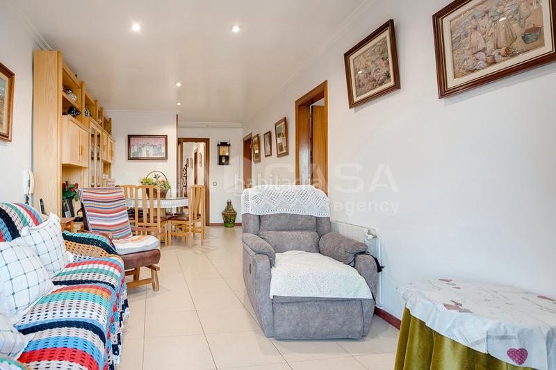 Foto f7b9ddd2-4495-4844-a8fd-f8e77366188b. Appartamento con riscaldamento in Safaretjos Santa Coloma de Gramenet