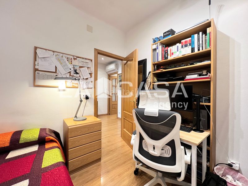 Foto 332f9730-c9ee-40a6-92a8-1ec5445ba781. Casa amb calefacció a La Salut Badalona