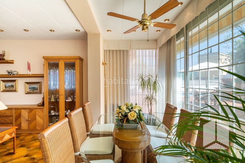 Foto 0240eb37-4898-4ed5-a58a-3597cf319ccd. Casa amb aparcament piscina a Montmar Castelldefels