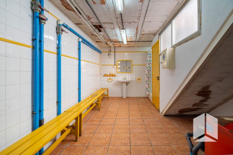 Foto 0d5364d4-84bf-4c02-a707-ec35ea7ad6a3. Casa amb aparcament piscina a Montmar Castelldefels