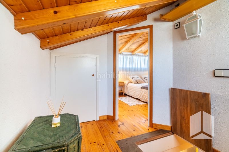 Foto 2d4f4a1c-63b7-466c-bfe6-d52cb7a3548b. Casa amb aparcament piscina a Montmar Castelldefels