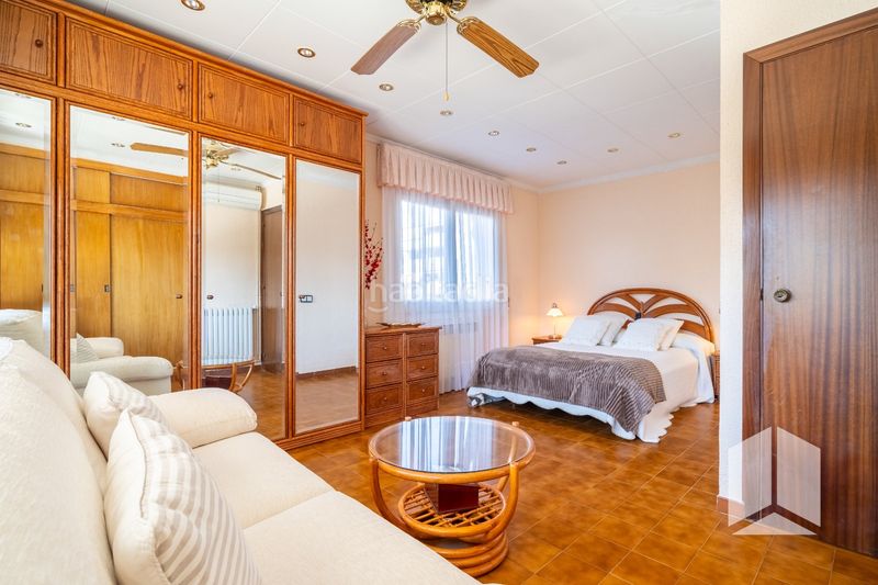 Foto 2e85083d-c725-4a96-ac27-53bd6e5cf01e. Casa amb aparcament piscina a Montmar Castelldefels