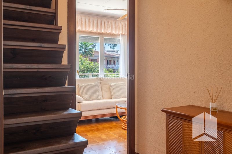 Foto 39b4e342-0958-4880-a477-f3139d7a9228. Casa amb aparcament piscina a Montmar Castelldefels