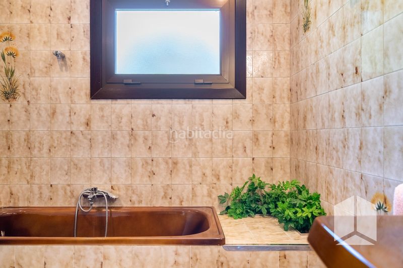 Foto 46082053-34b6-42ec-913d-5da71415442b. Casa amb aparcament piscina a Montmar Castelldefels