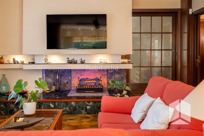 Foto 66ad1dac-cfe5-40f0-933c-e8beb7cfb775. Casa amb aparcament piscina a Montmar Castelldefels