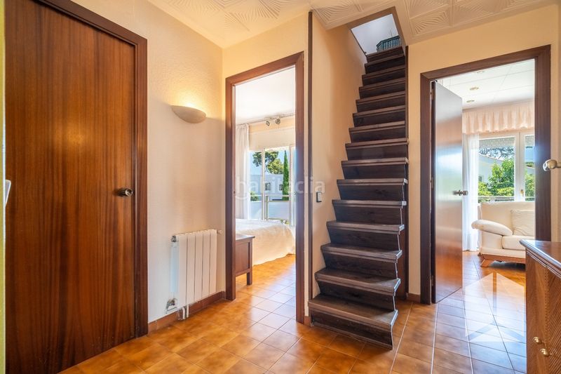 Foto c6203649-b244-4033-a4f7-cc51a5fd0cab. Casa amb aparcament piscina a Montmar Castelldefels