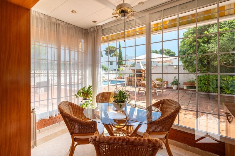 Foto d68f982a-b9f4-469f-907b-ff7941a7b223. Casa amb aparcament piscina a Montmar Castelldefels