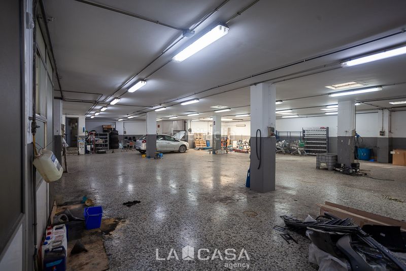 Foto 1e382df2-1cad-4077-bdaa-3f22dba0837a. Local comercial a Castell-Poble Vell Castelldefels