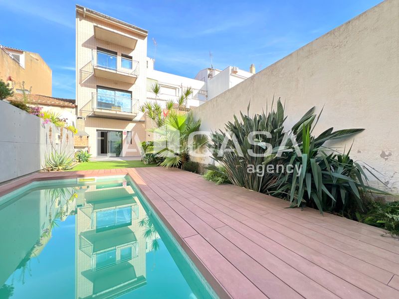 Foto b979f63b-20e2-4499-9165-ca61a87d0dd8. Casa amb calefacció aparcament piscina a Progrés - Pep Ventura Badalona