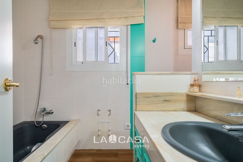 Foto 2a5dbcf5-f3dd-4d1f-b9f8-6a43df1b0322. Casa amb calefacció aparcament piscina a Lluminetes Castelldefels