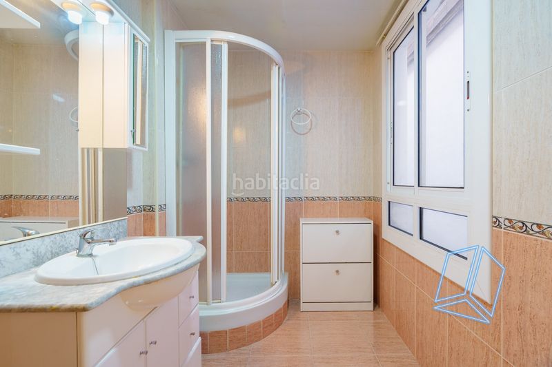 Foto 07a01139-6138-46c7-95df-5b04ca58a895. Pis amb calefacció a Baix Guinardó Barcelona