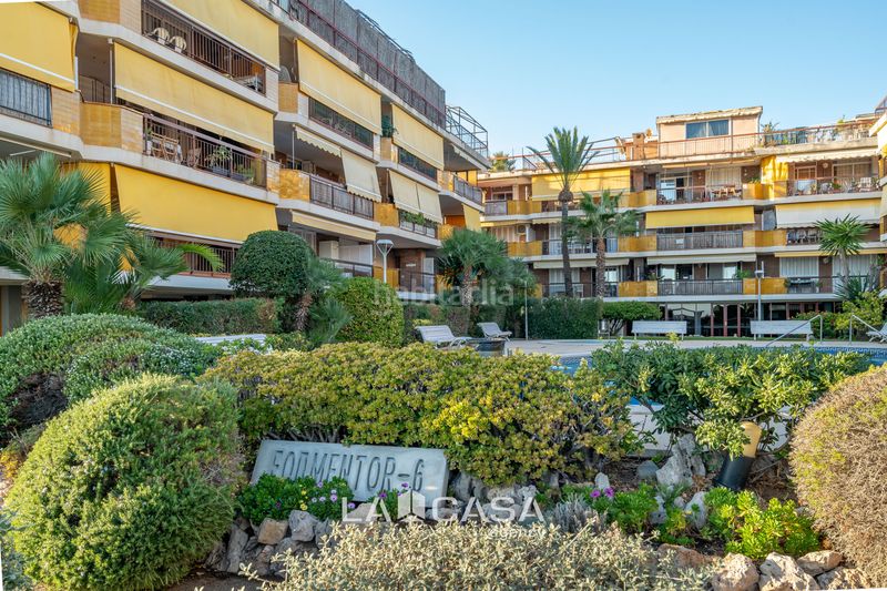 Foto 17ecb5ea-50d2-4afd-ba8b-237feecaec66. Àtic amb aparcament piscina a Baixador Castelldefels