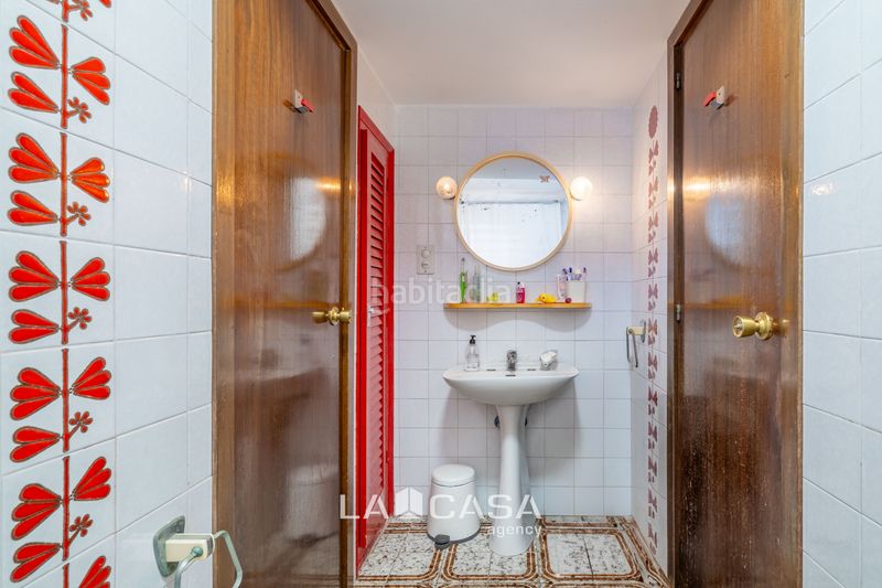 Foto 5aee15df-a136-4718-88cd-f18644864a0c. Àtic amb aparcament piscina a Baixador Castelldefels