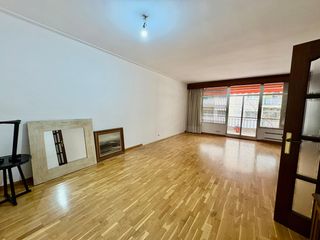 Pis a Carrer del Tenor Masini