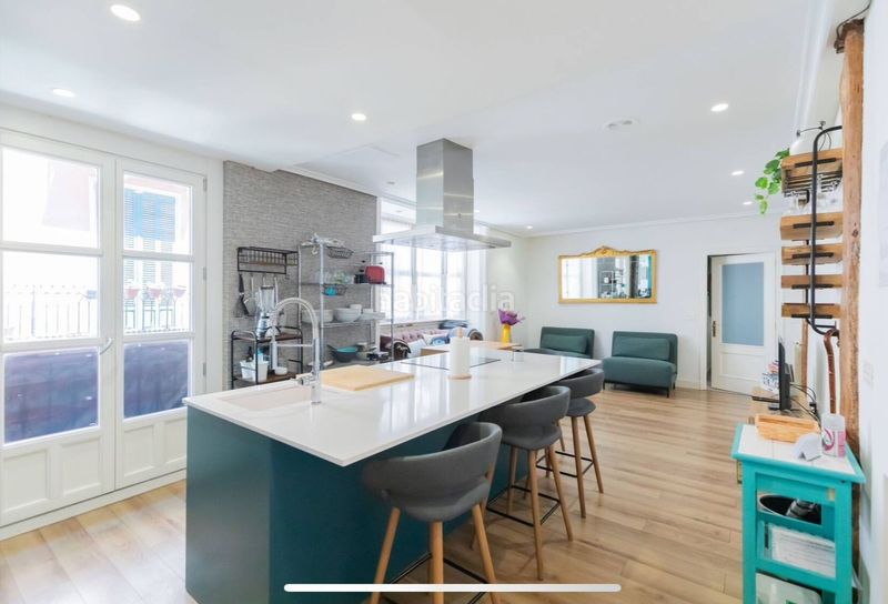 Foto 74aeba2f-3277-46b6-9ba9-da89b34076d7. Pis amb calefacció a Casco Viejo Bilbao