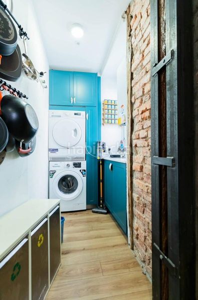 Foto 90f2bf1b-1934-496f-b0f2-3f43933f766d. Pis amb calefacció a Casco Viejo Bilbao