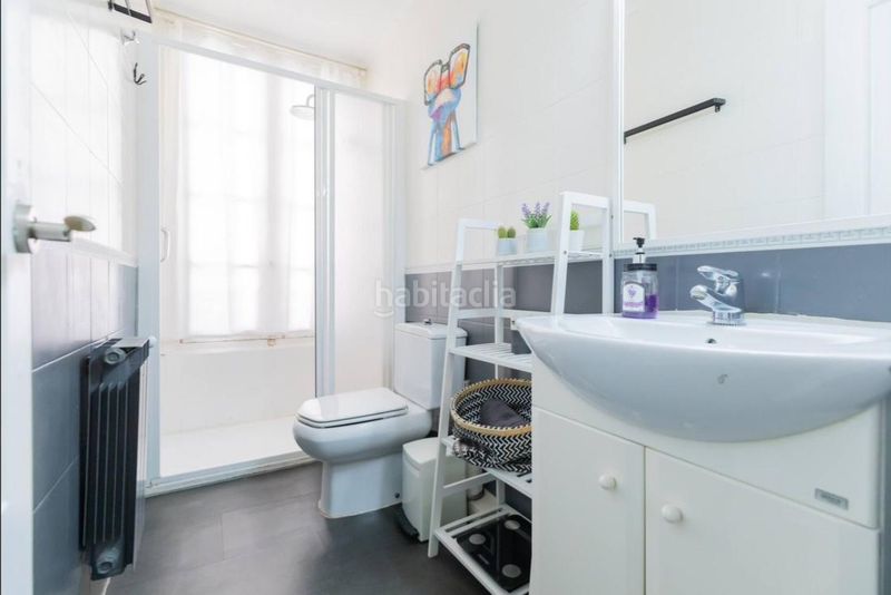 Foto caa5b64a-ce0d-406e-9300-a3745f389aa5. Pis amb calefacció a Casco Viejo Bilbao