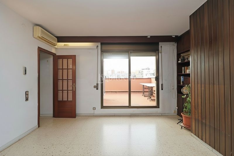 Foto 761a1458-8552-4f02-86d0-4f214310b1f9. Dachwohnung mit heizung in Santa Eulàlia Hospitalet de Llobregat (L´)