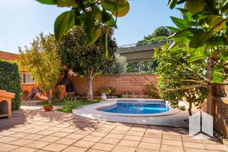 Chalet  Passeig del ferrocarril