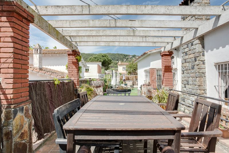Foto 4bf9af0f-359e-4a73-b550-3a17ddce15dd. Chalet en Cabrils