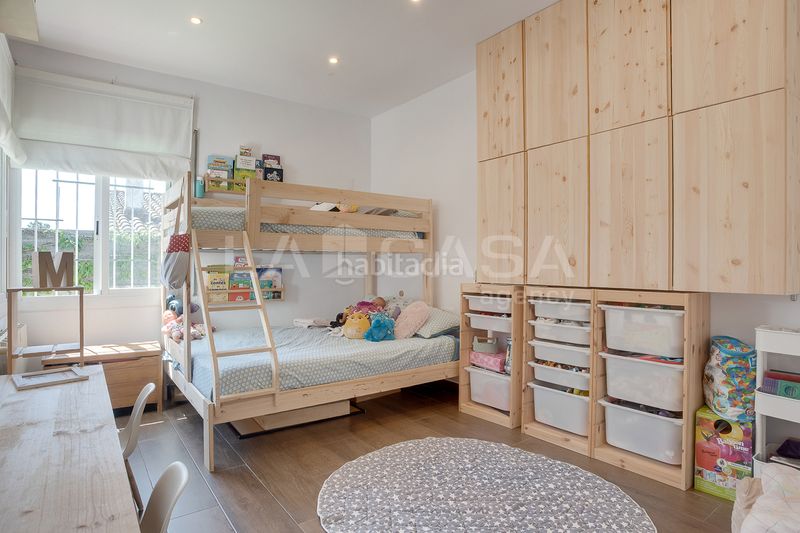 Foto 67a751b1-01d5-4b86-b433-fc7908a3e374. Chalet en Cabrils