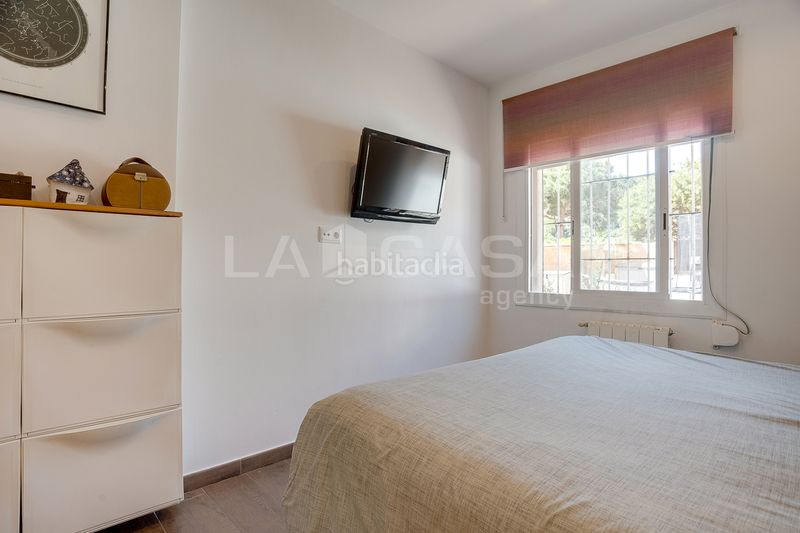 Foto fcaecb5c-4c5d-4a2e-8a4e-9390b5dc31bc. Chalet en Cabrils