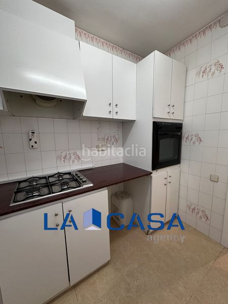 Foto 0c6e325d-8c21-4018-90af-1bea38a99e28. Pis a Font de la Guatlla Barcelona