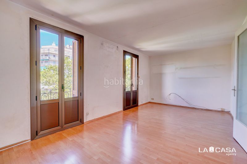Foto edaef47f-1025-4590-91a7-31def06613a5. Pis a Font de la Guatlla Barcelona