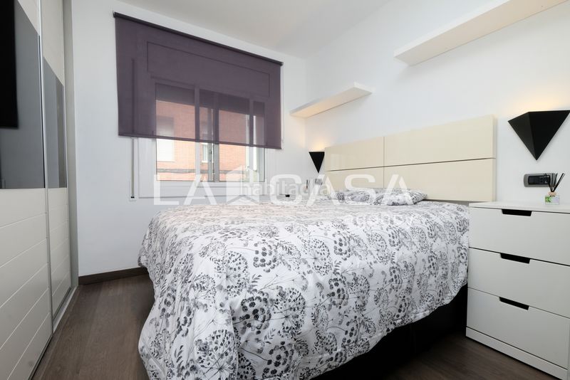 Foto f107813c-86af-4dc8-9943-9478f8db020f. Pis a Vilapicina - Torre Llobeta Barcelona