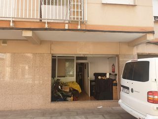 Business premise in Carrer de Viladecans