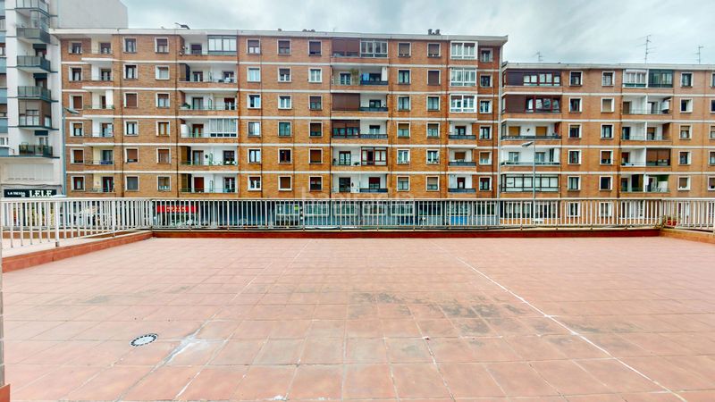 Foto f6924c77-74cc-4f11-89b9-9cfd727adeab. Pis a Santutxu-Basarrate Bilbao