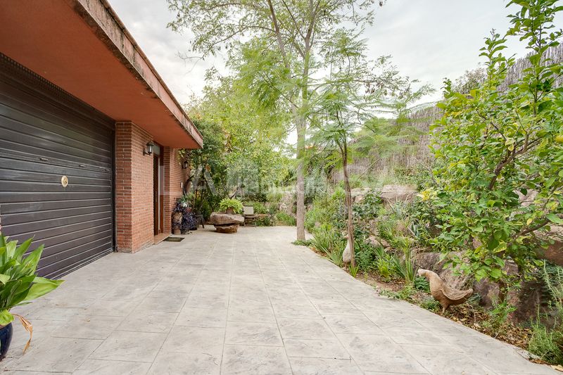 Foto e928ff46-f366-4379-9754-21f18c8665db. Casa amb calefacció aparcament piscina a Corbera de Llobregat